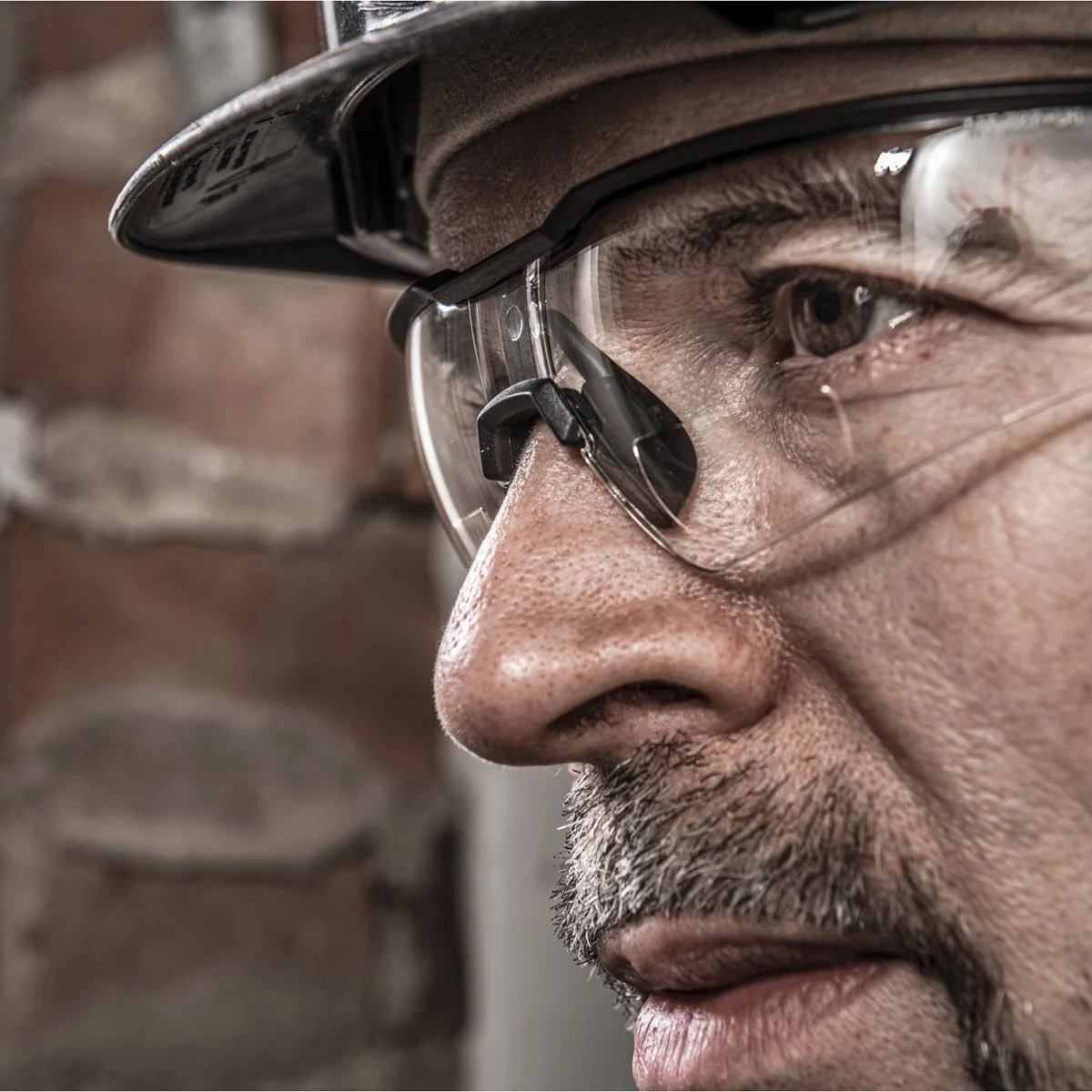 Magnified safety glasses