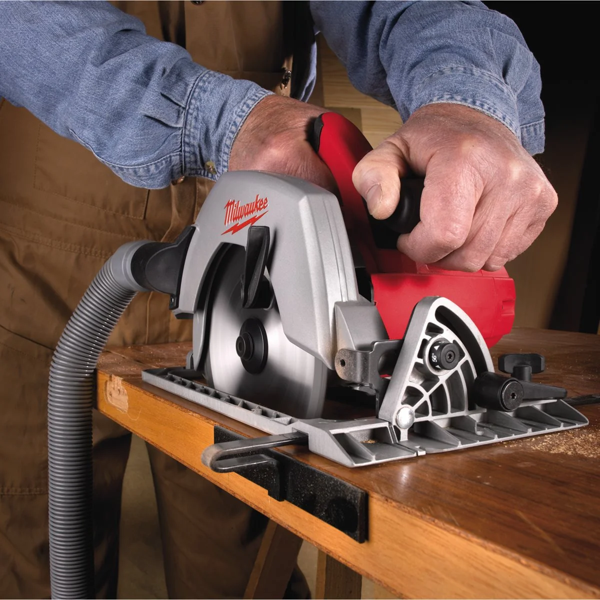 184 mm circular saw (61 mm DOC)