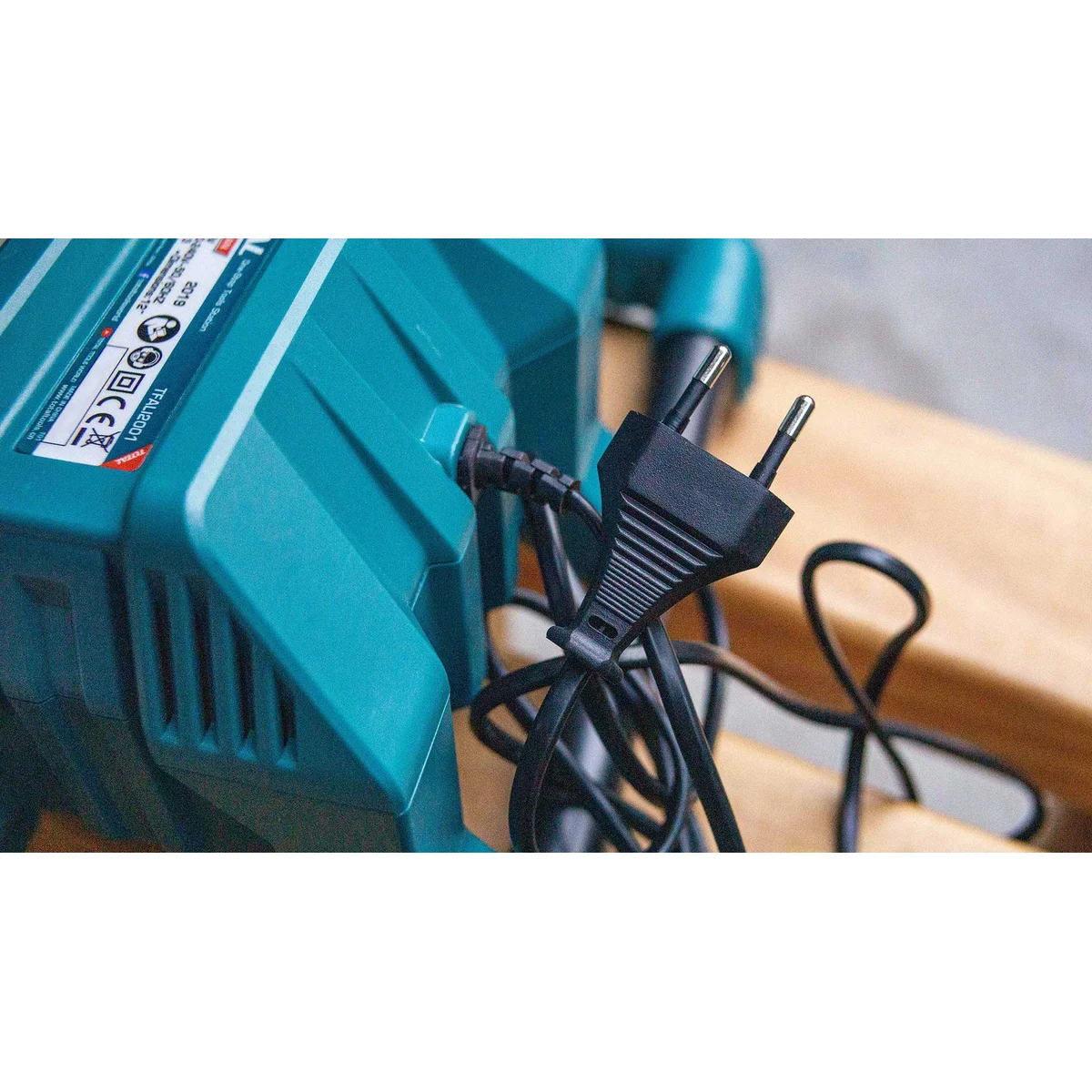 TFALI2001 Li-ion Fan