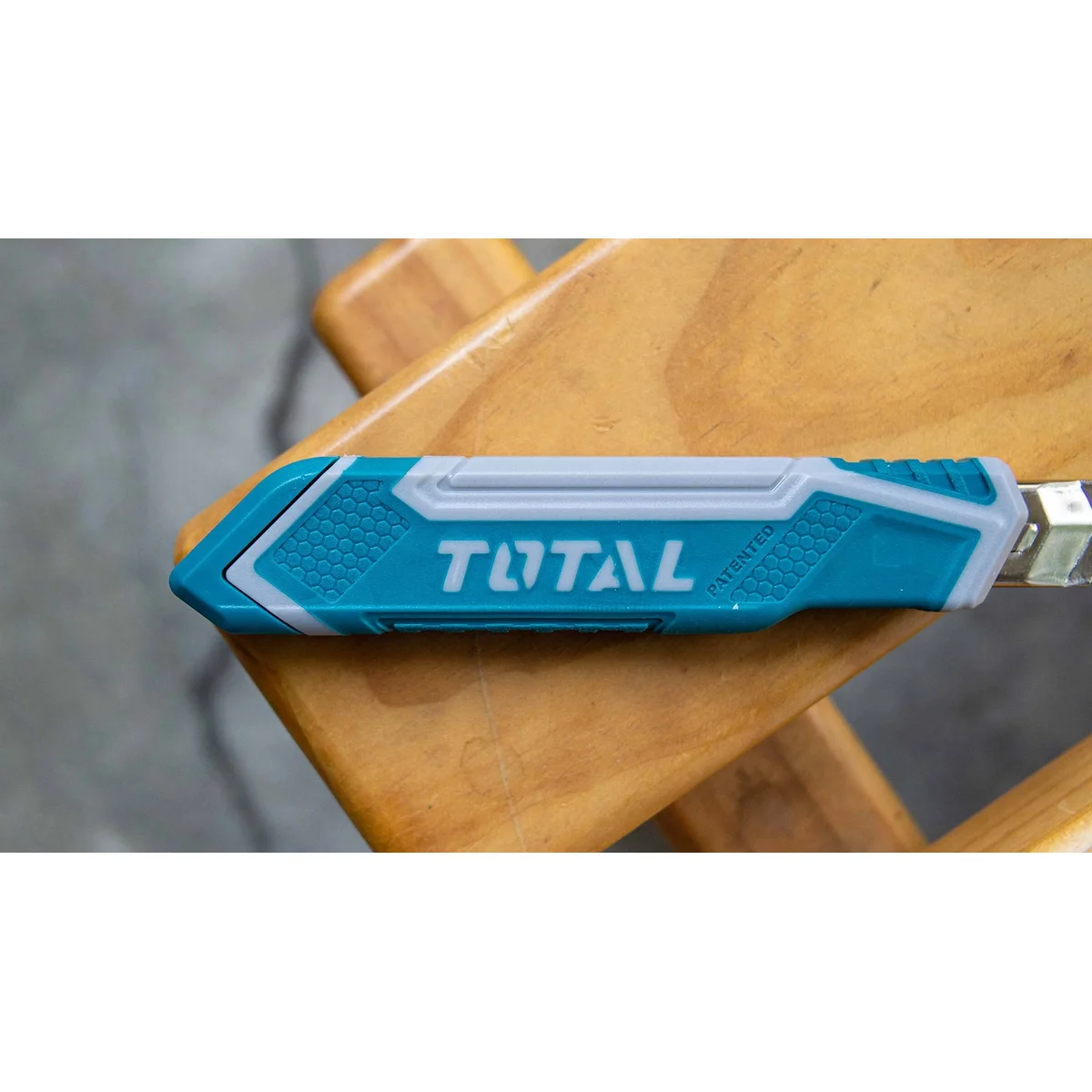 THT511816 Snap-off Blade Knife