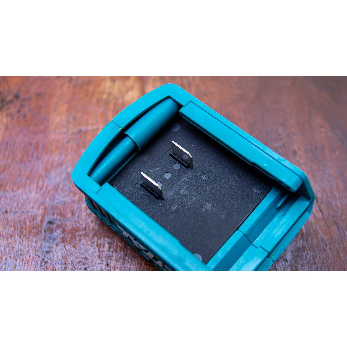 TUCLI2001 Li-ion USB-A Charger